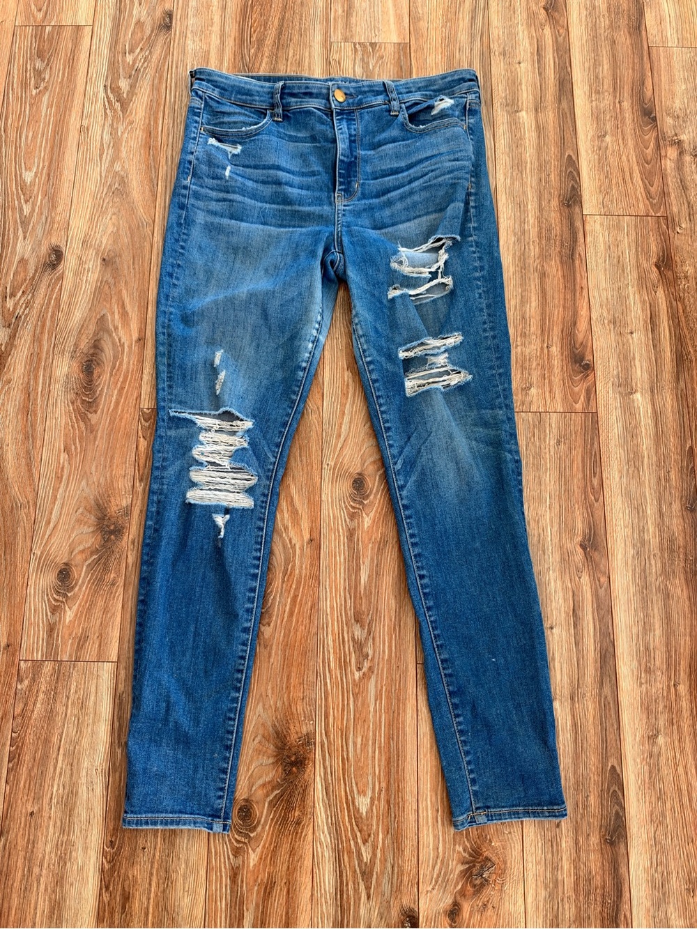 American Eagle Outfitters Women's Ripped Blue Skinny Jeans